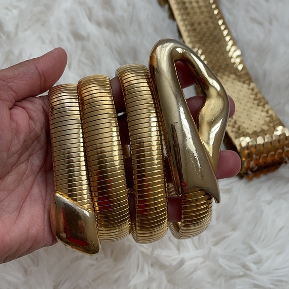 ⭐️Vintage Accesocraft NYC Gold Tone Belt main image 11